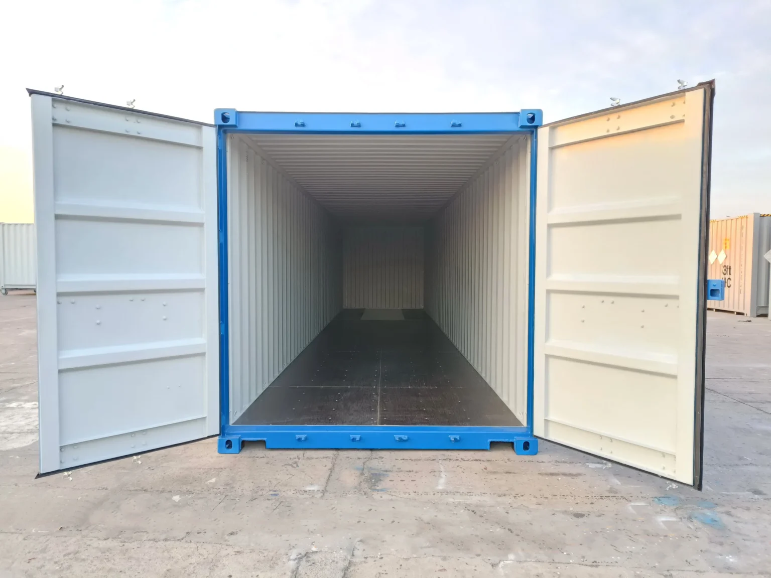 40′ DC Container for Sale - Image 5