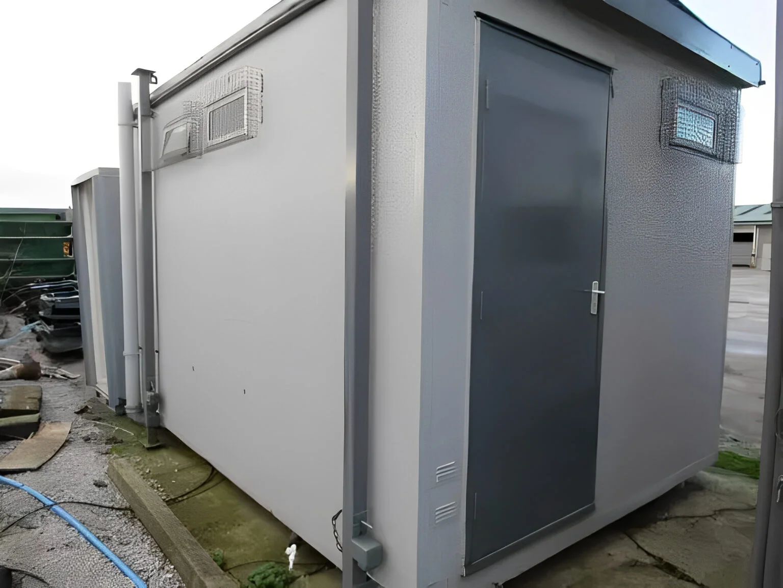 12ft x 9ft 2+1 Portable Toilet Block - Image 3